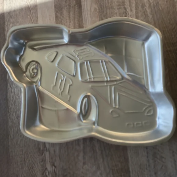 VINTAGE 1997 Wilton Race Car Cake Pan #11 NASCAR Style - Fast Birthday Fun! - Picture 4 of 6